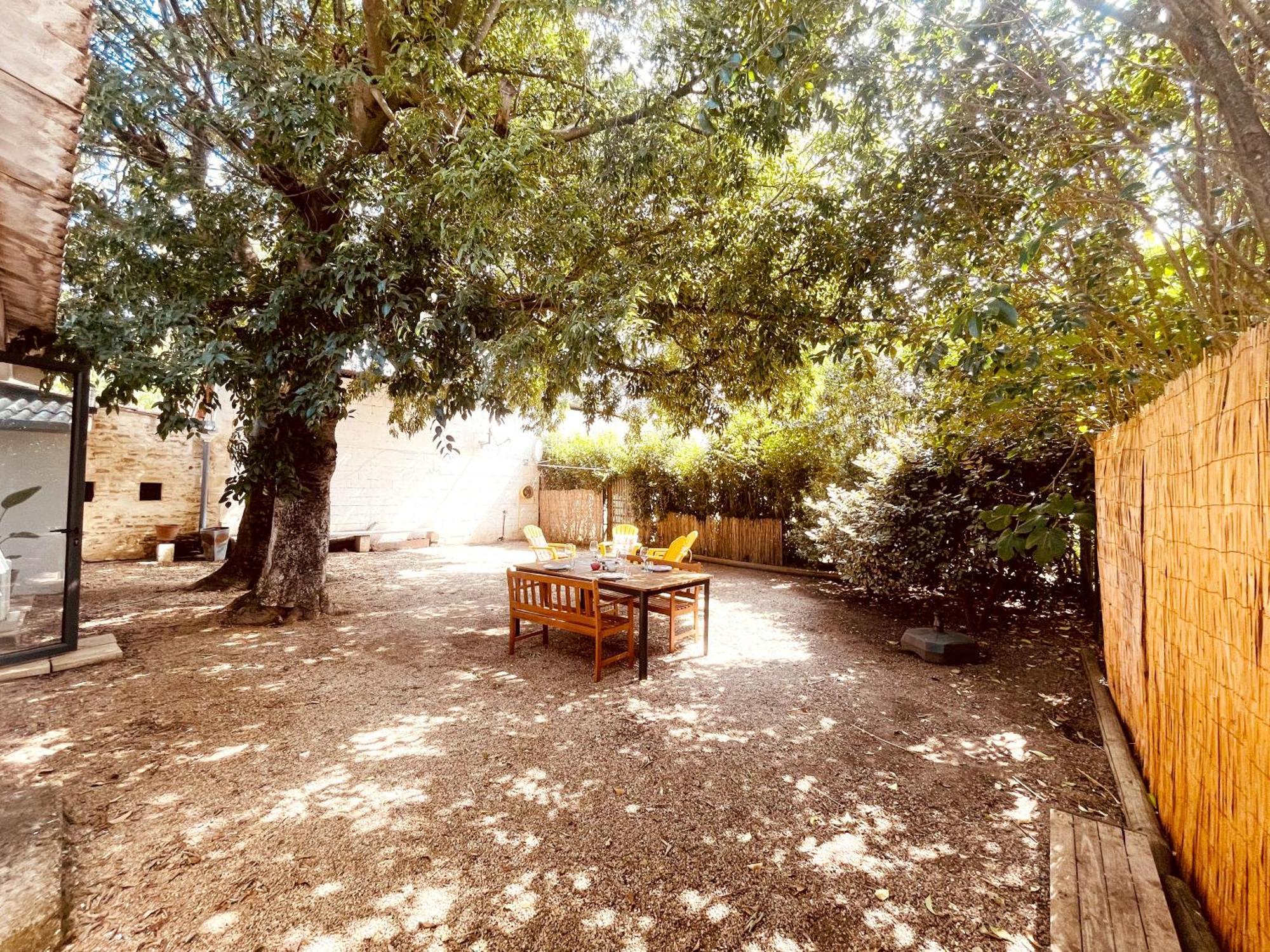 Le Patio, Jardin Privatif, Tennis 尼姆 外观 照片